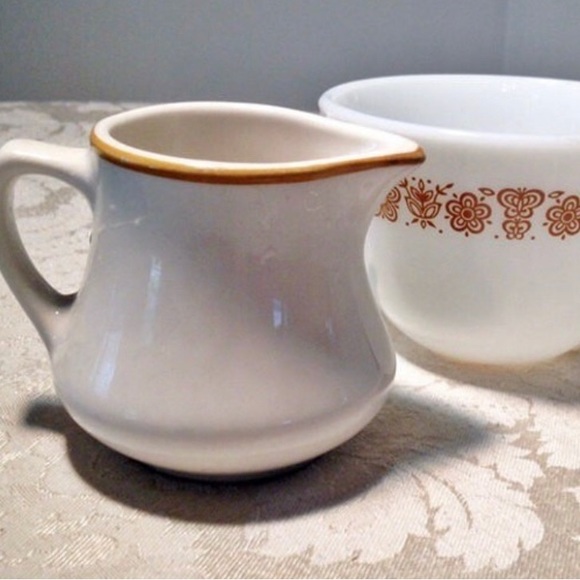 Individual Creamer by Homer Laughlin - Picture 2 of 5